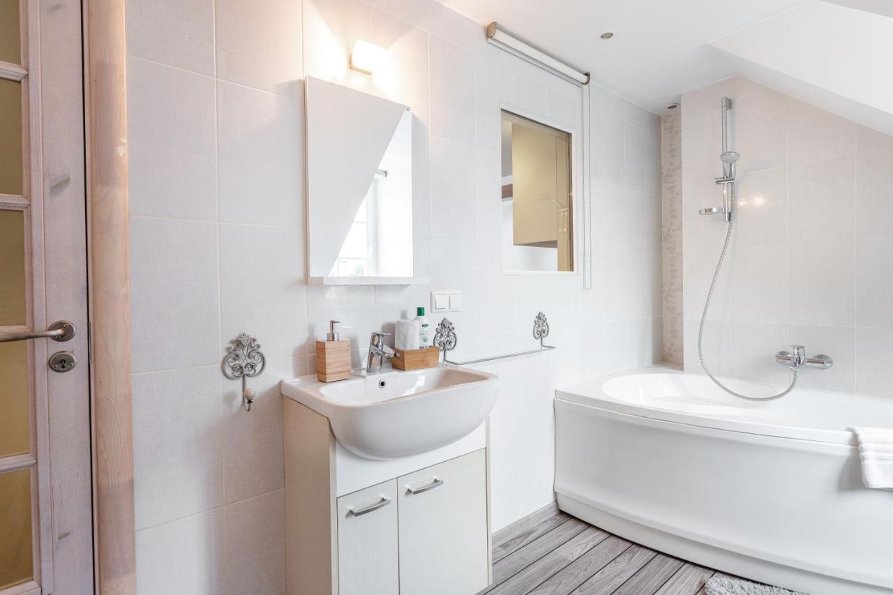 וילנה Castle View Apartment By Reside Baltic מראה חיצוני תמונה